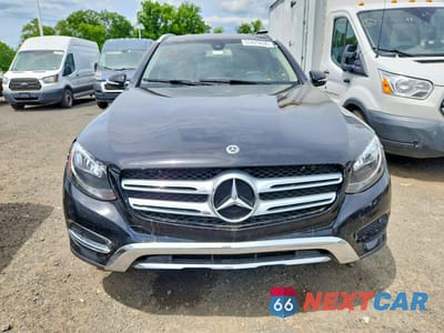 Piąte zdjęcie samochodu w środku: 2018 MERCEDES-BENZ GLC 300 VIN:WDC0G4JB4JV022679 - miniatura