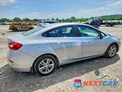 Trzecie zdjęcie samochodu z tyłu: 2017 CHEVROLET CRUZE LT VIN:1G1BE5SM6H7246683 - miniatura
