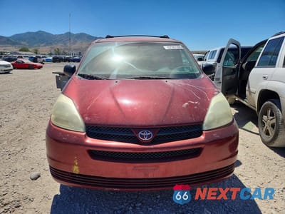 Piąte zdjęcie samochodu w środku: 2005 TOYOTA SIENNA LE 7 PASSENGER VIN:5TDZA23C65S297172 - miniatura