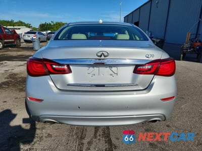 Zdjęcie 6 z 13 samochodu: 2015 INFINITI Q70 3.7 VIN:JN1BY1AR3FM561253 - miniatura