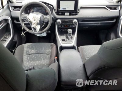 Zdjęcie 8 z 12 samochodu: 2025 TOYOTA RAV4 XLE VIN:2T3P1RFV1SW629445 - miniatura