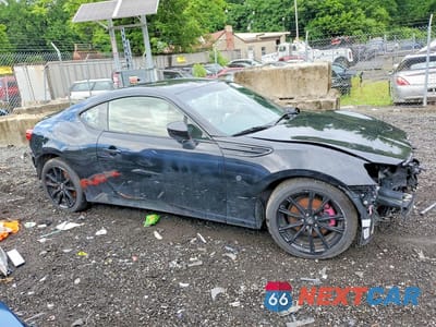 Czwarte zdjęcie samochodu z boku: 2017 TOYOTA 86 BASE VIN:JF1ZNAA1XH8702447 - miniatura