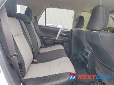 Zdjęcie 11 z 14 samochodu: 2017 TOYOTA 4RUNNER SR5 VIN:JTEZU5JR9H5150334 - miniatura