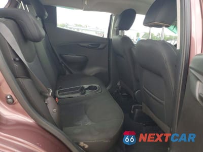Zdjęcie 10 z 12 samochodu: 2021 CHEVROLET SPARK 1LT VIN:KL8CD6SA3MC744442 - miniatura
