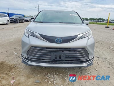 Piąte zdjęcie samochodu w środku: 2021 TOYOTA SIENNA LIMITED 7-PASSENGER VIN:5TDZRKEC0MS033594 - miniatura