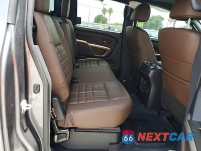 Zdjęcie 10 z 13 samochodu: 2023 NISSAN TITAN XD PLATINUM RESERVE VIN:1N6AA1FB4PN114691 - miniatura