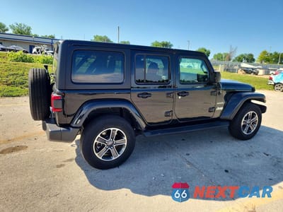 Trzecie zdjęcie samochodu z tyłu: 2023 JEEP WRANGLER SAHARA VIN:1C4HJXEG2PW650454 - miniatura