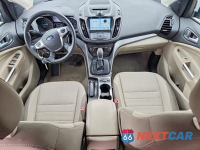 Zdjęcie 8 z 13 samochodu: 2016 FORD ESCAPE SE VIN:1FMCU9GX5GUB70572 - miniatura