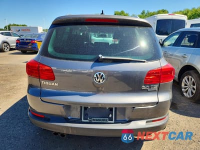 Zdjęcie 6 z 13 samochodu: 2012 VOLKSWAGEN TIGUAN S VIN:WVGBV7AX1CW005705 - miniatura