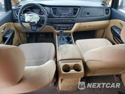 Zdjęcie 8 z 14 samochodu: 2017 KIA SEDONA LX VIN:KNDMB5C10H6224696 - miniatura