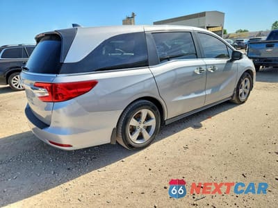 Trzecie zdjęcie samochodu z tyłu: 2018 HONDA ODYSSEY EXL VIN:5FNRL6H75JB031346 - miniatura