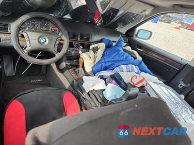 Zdjęcie 8 z 13 samochodu: 2003 BMW 325 I VIN:WBAEV33453KL80126 - miniatura