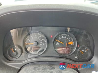 Zdjęcie 9 z 13 samochodu: 2015 JEEP COMPASS SPORT VIN:1C4NJDBB3FD283214 - miniatura