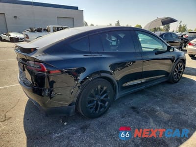 Trzecie zdjęcie samochodu z tyłu: 2022 TESLA MODEL X VIN:7SAXCBE52NF361487 - miniatura