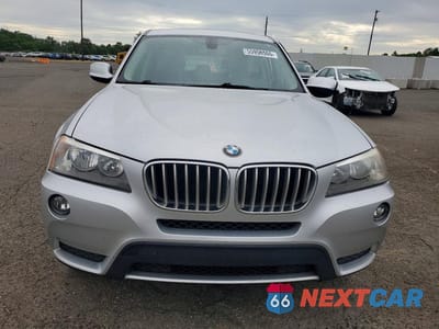 Piąte zdjęcie samochodu w środku: 2013 BMW X3 XDRIVE28I VIN:5UXWX9C58D0A23146 - miniatura
