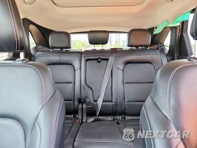 Zdjęcie 10 z 13 samochodu: 2022 FORD ESCAPE TITANIUM VIN:1FMCU9J92NUB87000 - miniatura