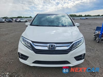 Piąte zdjęcie samochodu w środku: 2018 HONDA ODYSSEY EX VIN:5FNRL6H55JB088127 - miniatura