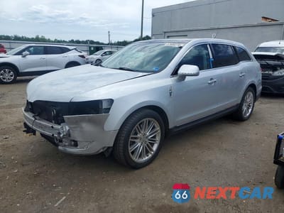 2016 LINCOLN MKT 2LMHJ5AT7GBL03193 - główne zdjęcie licytacji z USA - miniatura