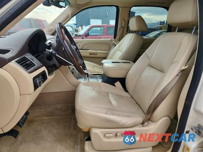 Zdjęcie 7 z 12 samochodu: 2008 CADILLAC ESCALADE LUXURY VIN:1GYFK638X8R184860 - miniatura