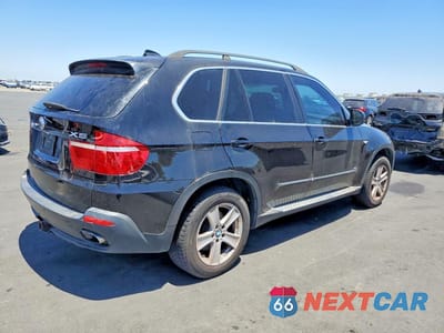 Trzecie zdjęcie samochodu z tyłu: 2007 BMW X5 4.8I VIN:5UXFE83577LZ38229 - miniatura