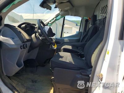 Zdjęcie 7 z 13 samochodu: 2019 FORD TRANSIT T-150 VIN:1FTYE1ZM4KKB38874 - miniatura