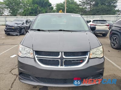 Piąte zdjęcie samochodu w środku: 2019 DODGE GRAND CARAVAN SE VIN:2C4RDGBGXKR584320 - miniatura