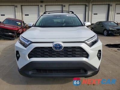 Piąte zdjęcie samochodu w środku: 2024 TOYOTA RAV4 XLE PREMIUM VIN:4T3B6RFV9RU162099 - miniatura