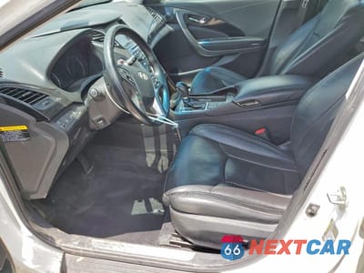 Zdjęcie 7 z 12 samochodu: 2017 HYUNDAI AZERA BASE VIN:KMHFG4JG6HA586360 - miniatura