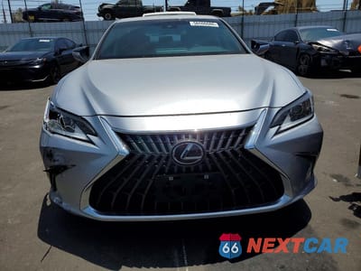 Piąte zdjęcie samochodu w środku: 2024 LEXUS ES 300H BASE VIN:58ADA1C11RU049940 - miniatura