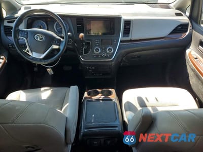 Zdjęcie 8 z 14 samochodu: 2017 TOYOTA SIENNA LIMITED PREMIUM 7-PASSENGER VIN:5TDDZ3DC8HS155322 - miniatura