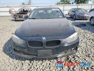 Piąte zdjęcie samochodu w środku: 2015 BMW 328 XI SULEV VIN:WBA3B5C59FF962215 - miniatura