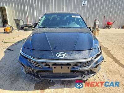 Piąte zdjęcie samochodu w środku: 2026 HYUNDAI ELANTRA SEL SPORT VIN:KMHLM4DGXTU222375 - miniatura