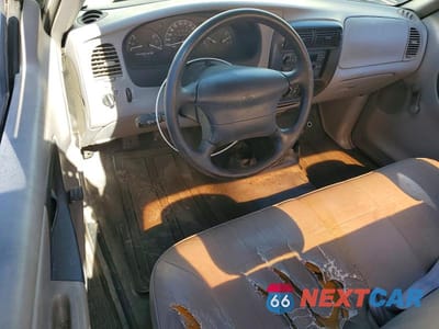 Zdjęcie 8 z 12 samochodu: 1995 FORD RANGER VIN:1FTCR10AXSPA54028 - miniatura