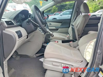 Zdjęcie 7 z 13 samochodu: 2018 HONDA ODYSSEY SE VIN:5FNRL5H36GB137028 - miniatura