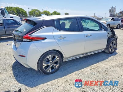 Trzecie zdjęcie samochodu z tyłu: 2022 NISSAN LEAF SV VIN:1N4AZ1CV5NC556601 - miniatura