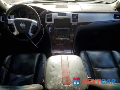 Zdjęcie 8 z 14 samochodu: 2008 CADILLAC ESCALADE ESV VIN:1GYFK66858R120558 - miniatura