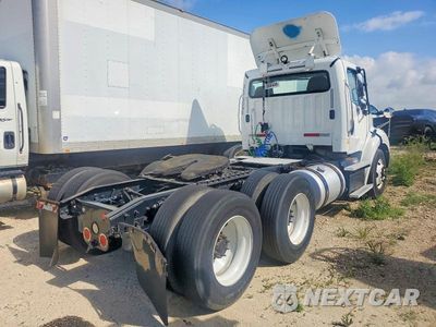 Czwarte zdjęcie samochodu z boku: 2017 FREIGHTLINER BUSINESS CLASS M2 SEMI TRUCK VIN:3AKJC5DV1HDJE0029 - miniatura