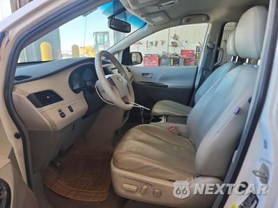 Zdjęcie 7 z 13 samochodu: 2011 TOYOTA SIENNA LE VIN:5TDKK3DCXBS013539 - miniatura