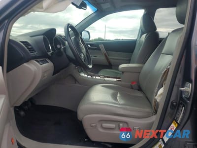 Zdjęcie 7 z 12 samochodu: 2013 TOYOTA HIGHLANDER LIMITED VIN:5TDYK3EH6DS140053 - miniatura