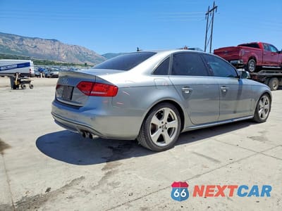 Trzecie zdjęcie samochodu z tyłu: 2011 AUDI S4 PREMIUM PLUS VIN:WAUBGAFL4BA019494 - miniatura