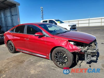 Czwarte zdjęcie samochodu z boku: 2015 HYUNDAI SONATA SPORT VIN:5NPE34AF1FH181631 - miniatura