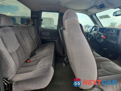 Zdjęcie 10 z 12 samochodu: 2004 GMC NEW SIERRA C1500 VIN:2GTEC19V841419273 - miniatura
