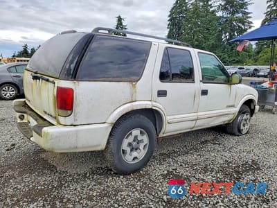 Trzecie zdjęcie samochodu z tyłu: 2003 CHEVROLET BLAZER VIN:1GNDT13X03K142162 - miniatura