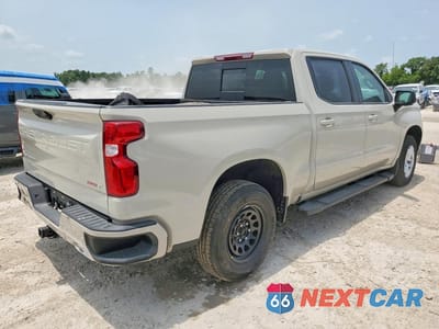 Trzecie zdjęcie samochodu z tyłu: 2026 CHEVROLET SILVERADO K1500 RST VIN:1GCUKEE80TZ265279 - miniatura