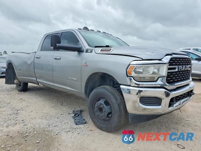Czwarte zdjęcie samochodu z boku: 2022 RAM 3500 BIG HORN VIN:3C63RRHL1NG179164 - miniatura