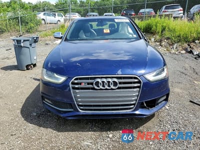 Piąte zdjęcie samochodu w środku: 2025 AUDI S4 PREMIUM PLUS VIN:WAUDGAFL1EA147818 - miniatura