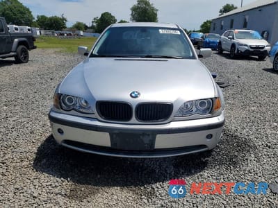 Piąte zdjęcie samochodu w środku: 2005 BMW 325 I VIN:WBAEV33465KW17628 - miniatura