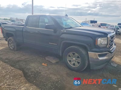 Czwarte zdjęcie samochodu z boku: 2016 GMC SIERRA K1500 SLE VIN:1GTV2MEH7GZ353816 - miniatura