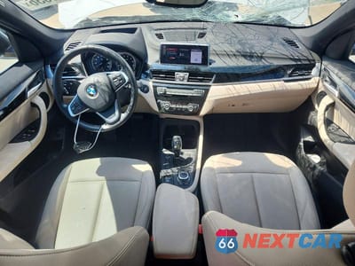 Zdjęcie 8 z 12 samochodu: 2021 BMW X1 SDRIVE28I VIN:WBXJG7C07M5U25599 - miniatura