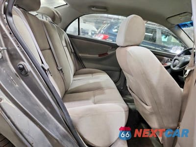 Zdjęcie 10 z 12 samochodu: 2007 TOYOTA COROLLA LE VIN:2T1BR32E97C794666 - miniatura